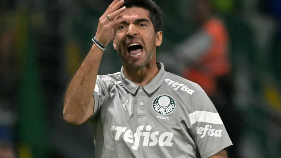 'Quero jogadores que queiram jogar no Palmeiras', diz Abel após recusa de Claudinho